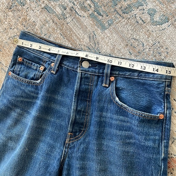 LEVIs 501 Women’s Distressed Original Jeans Size 28 - Picture 13 of 13